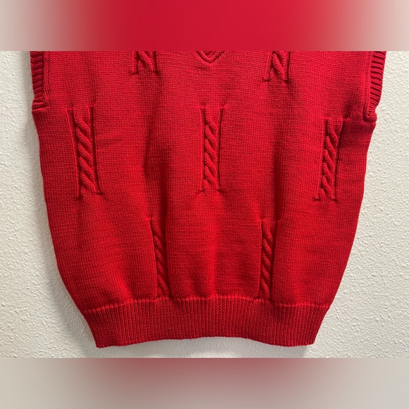 Pendleton Vintage Wool Knit Sweater Vest Virgin Wool VNeck Sleeveless Red Petite - Picture 4 of 7